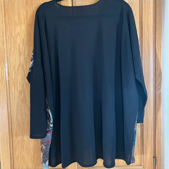 Anna Designs, oversized light weight sweater.  Very colorful - Picture 2 of 3